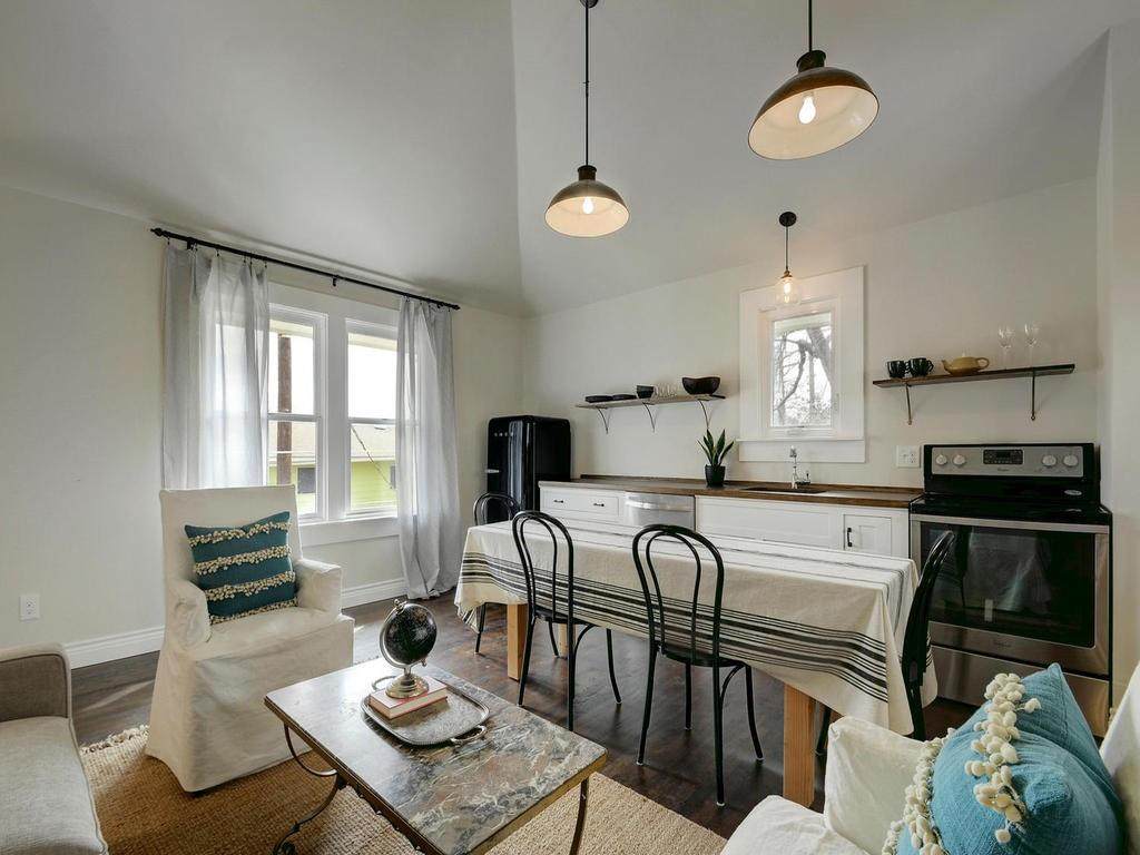 4315 Avenue H Ave - Photo 1