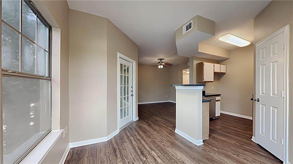 2320 Gracy Farms Ln - Photo 1