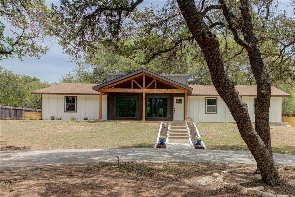 8803 El Rey Blvd - Photo 1