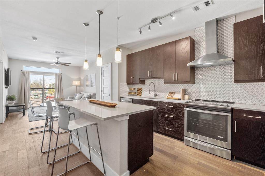 3114 Congress Ave - Photo 1