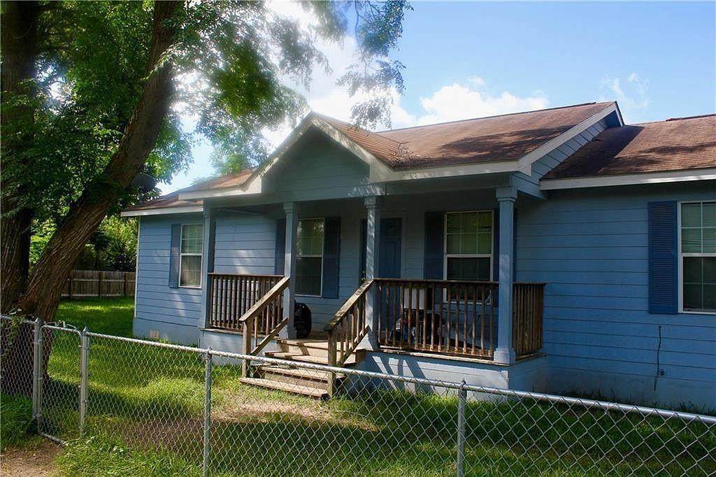 301 Taylor St - Photo 1