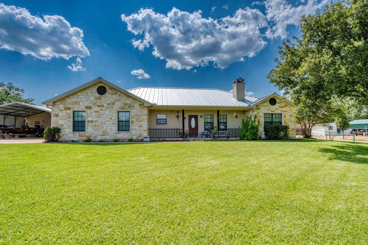 809 Skyline Dr - Photo 1