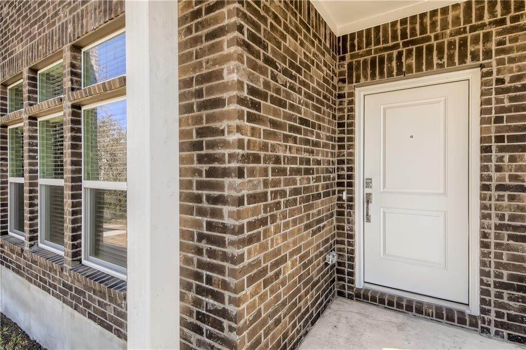 605 South St - Photo 1
