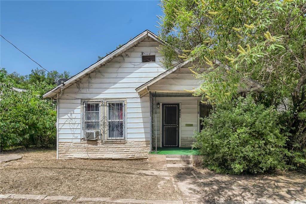 1208 Coleto St - Photo 1