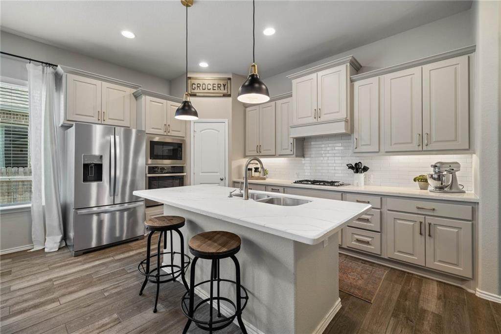 238 Freeman Loop - Photo 1