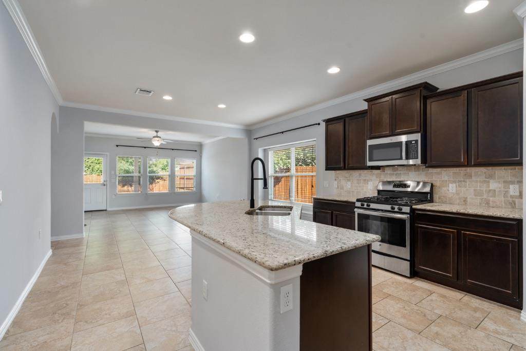 5704 Arbor Hill Ln - Photo 1