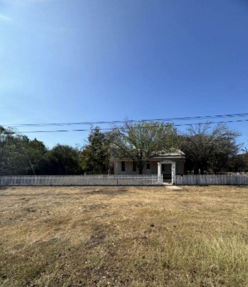 https://bt-photos.global.ssl.fastly.net/austin/orig_boomver_1_4407052-2.jpg