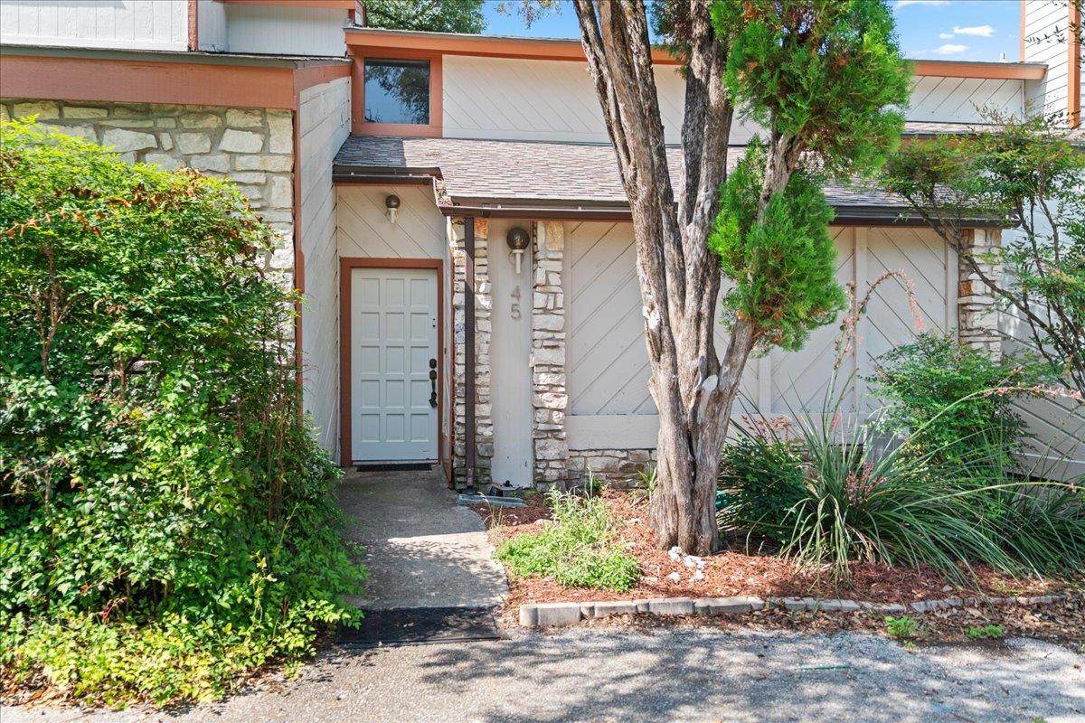 45 Cypress Fairway Vlg - Photo 1