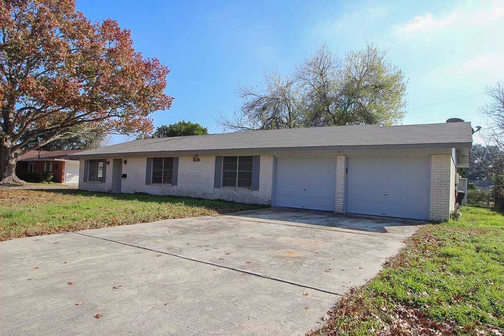 808 Vogel Dr - Photo 1