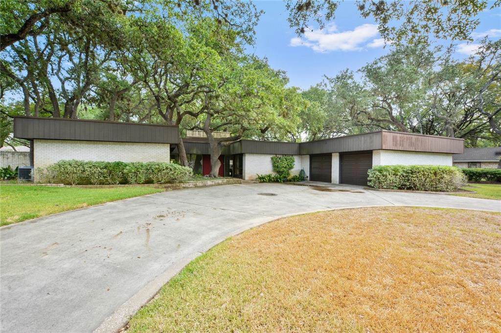 11003 Spicewood Club Dr - Photo 1