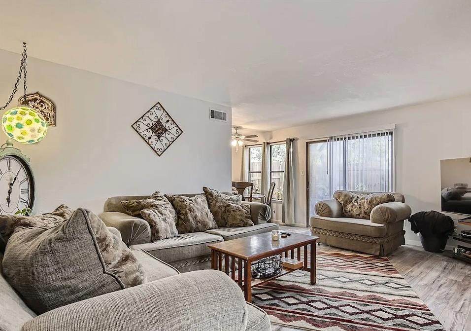 9026 Sawtooth Ln - Photo 1