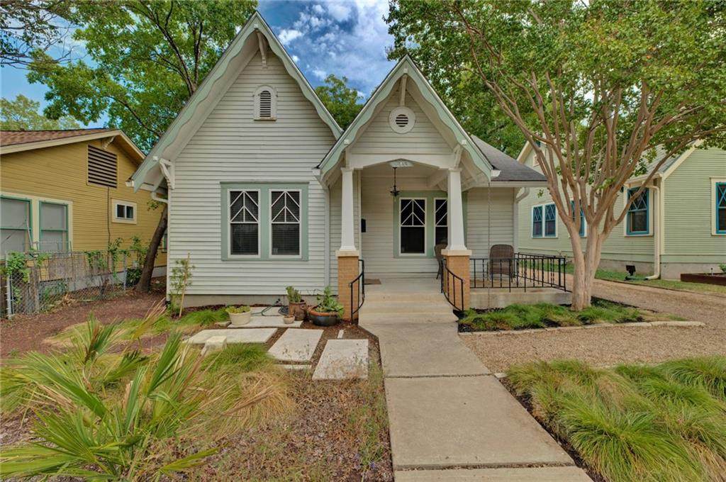 1703 Kenwood Ave - Photo 1