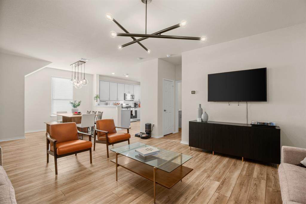 11100 Mestengo Dr - Photo 1