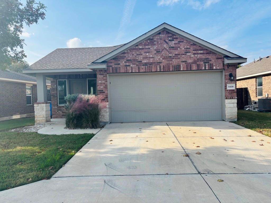 1418 Walden Pond Dr - Photo 1