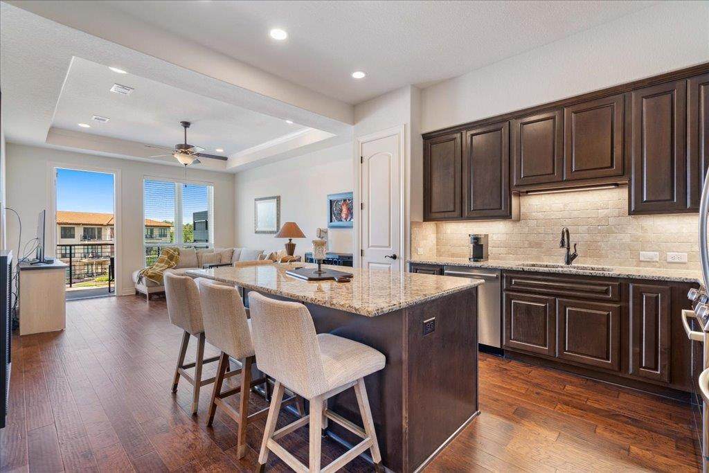 102 Bella Toscana Ave - Photo 1