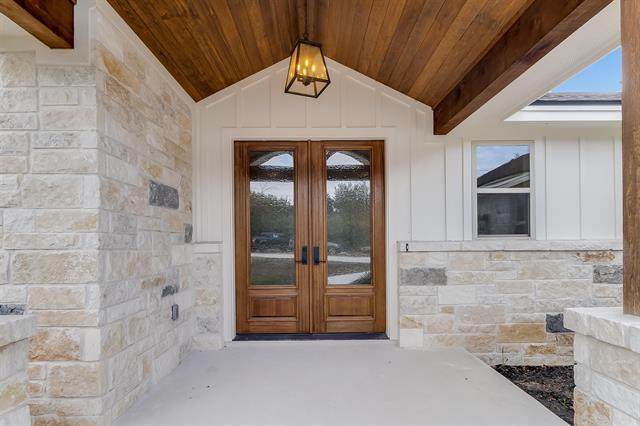 914 Oak Ridge Dr - Photo 1