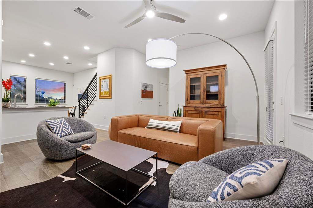 2050 Lohmans Spur - Photo 1
