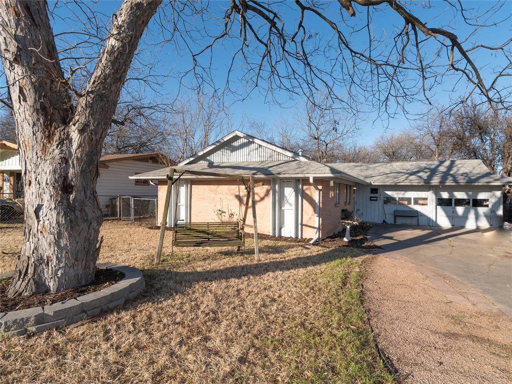 8800 Parkfield Dr - Photo 1