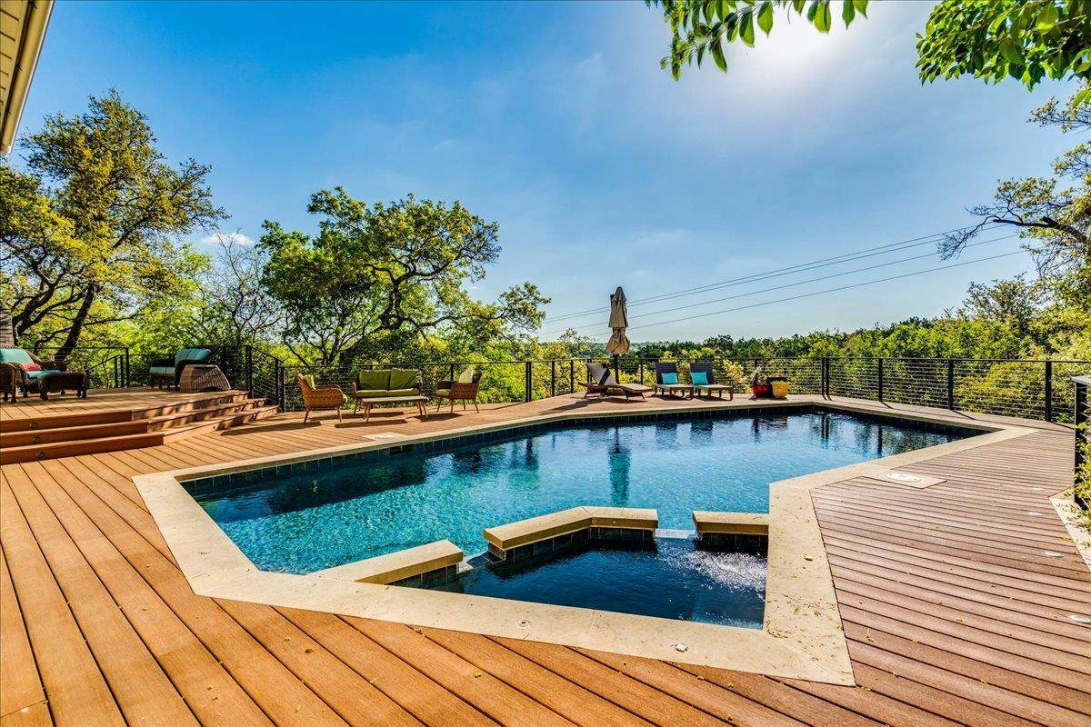 11107 Spicewood Pkwy - Photo 1