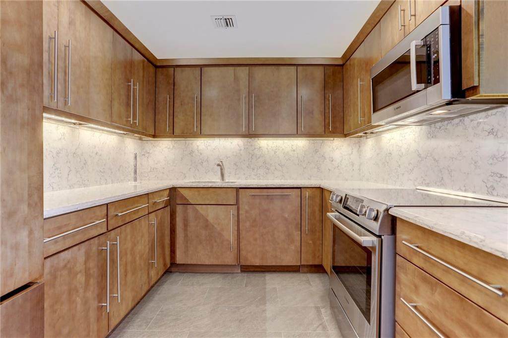 1801 Lavaca St - Photo 1