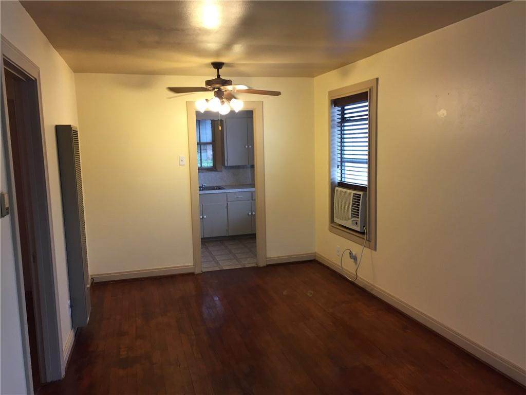 611 37th St - Photo 1