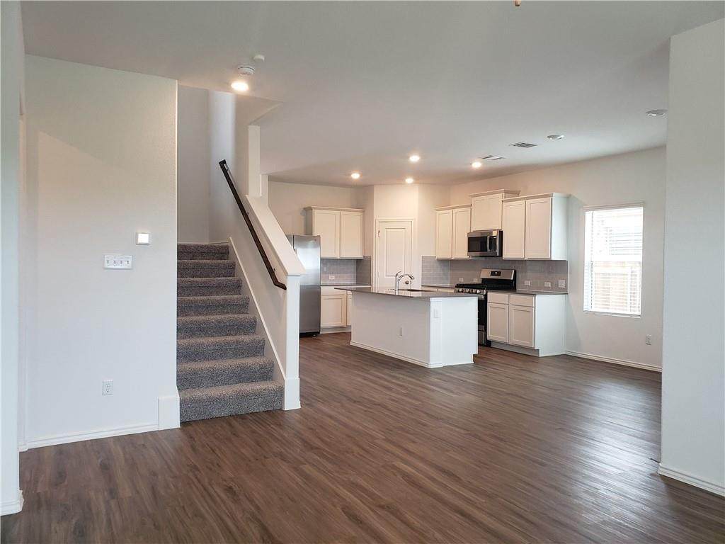 125 Wolseley Dr - Photo 1