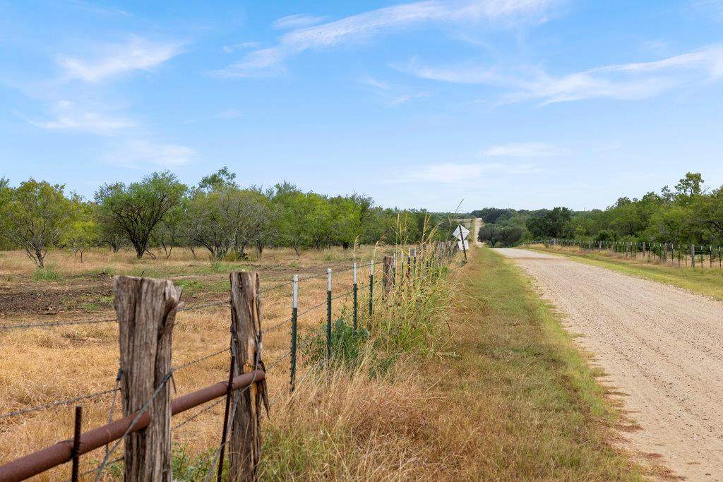 https://bt-photos.global.ssl.fastly.net/austin/orig_boomver_1_4684629-2.jpg