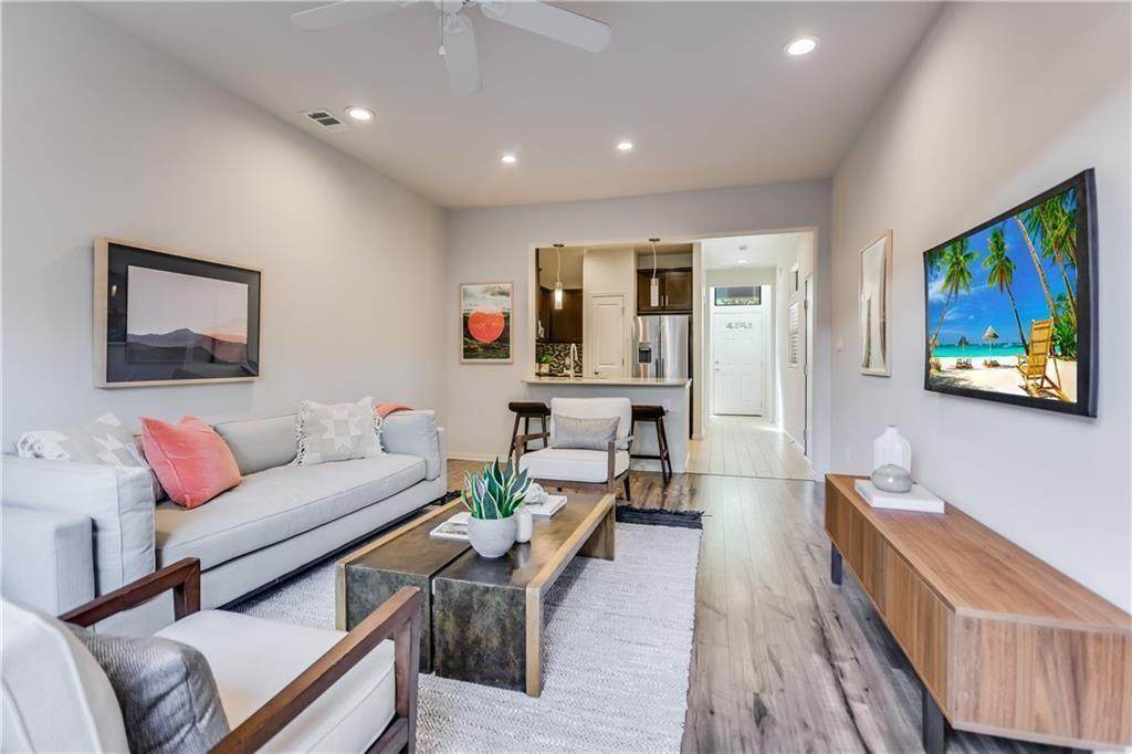 124 Cumberland Rd - Photo 1