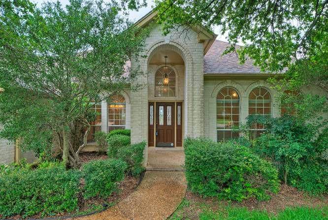 8703 Bluegrass Dr - Photo 1