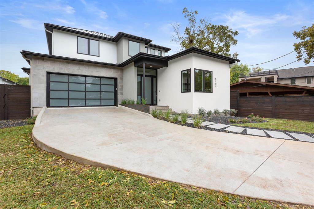 5909 Grover Ave - Photo 1