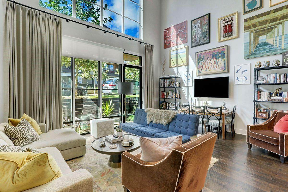 4709 Unity Cir - Photo 1