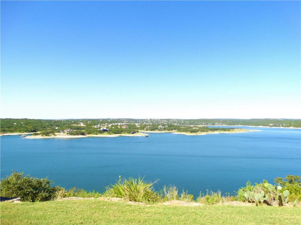 1100 Watercliffe Dr - Photo 1