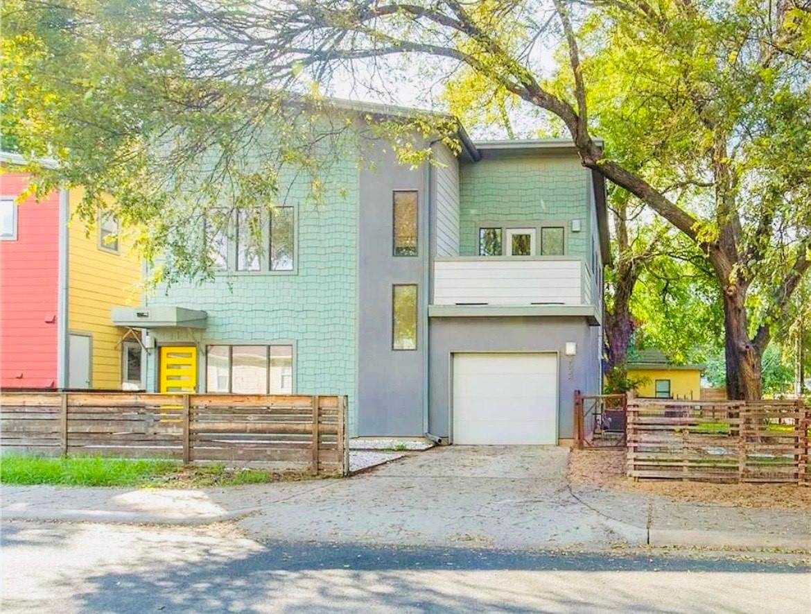 2024 2nd St - Photo 1