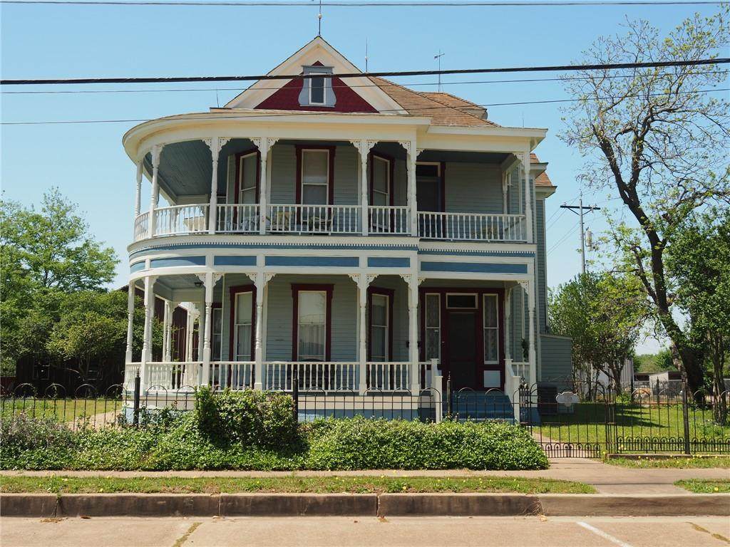 259 Main St - Photo 1