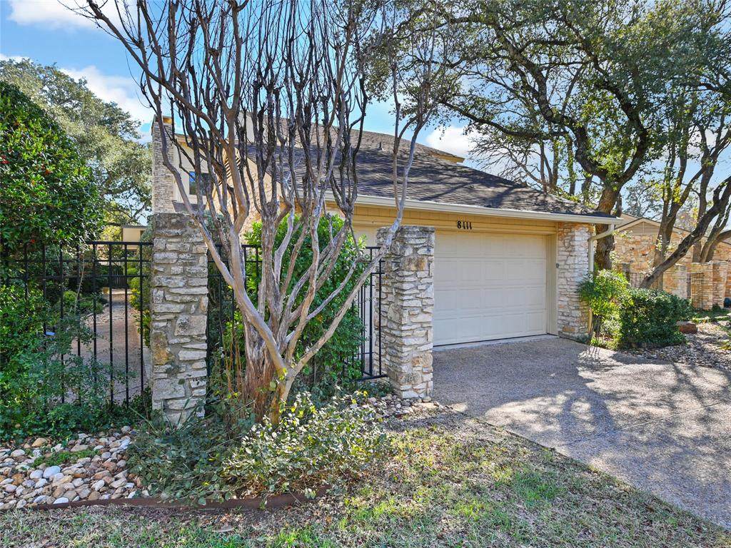 8111 Raintree Pl - Photo 1