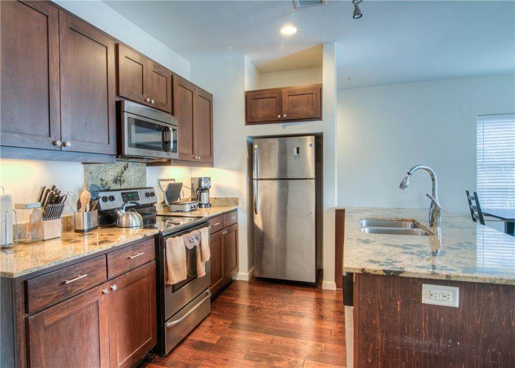 2708 San Pedro St - Photo 1