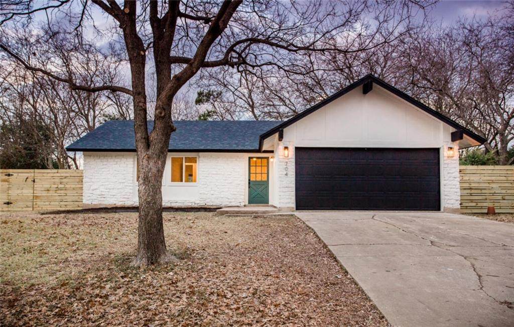 704 Newcastle Dr - Photo 1