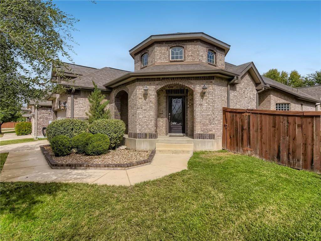1006 Easton Dr - Photo 1