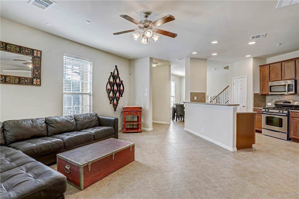1310 Parmer Ln - Photo 1