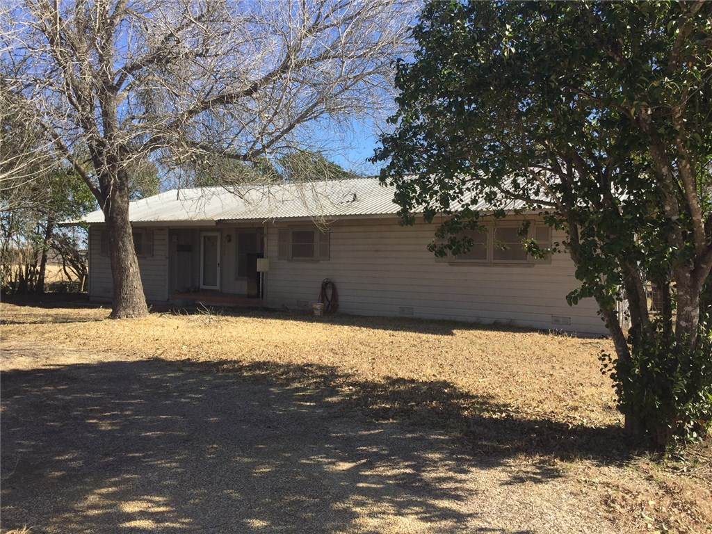 5800 95 Highway - Photo 1