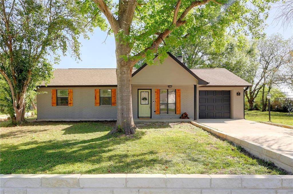 107 Country Ln - Photo 1