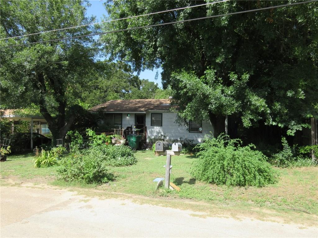 811 Hickory St - Photo 1
