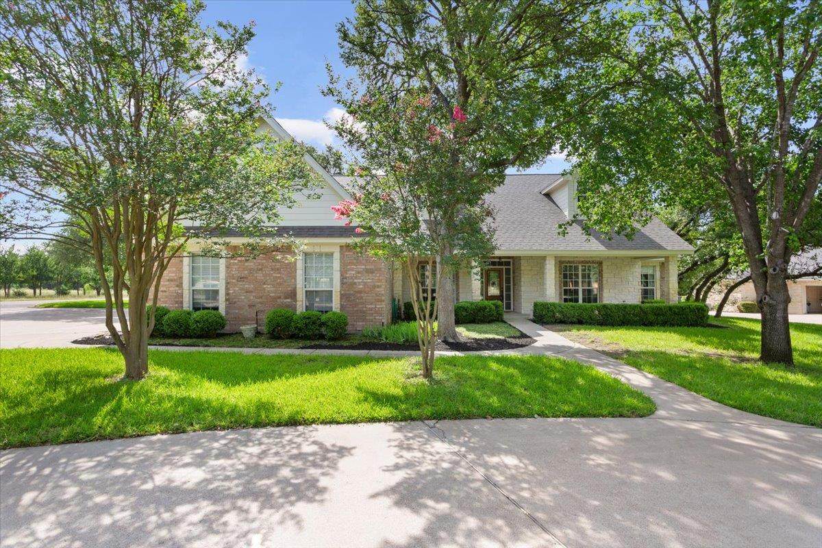 901 Salado Oaks Dr - Photo 1