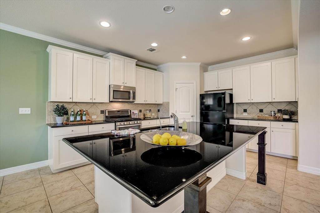 12312 Terraza Cir - Photo 1