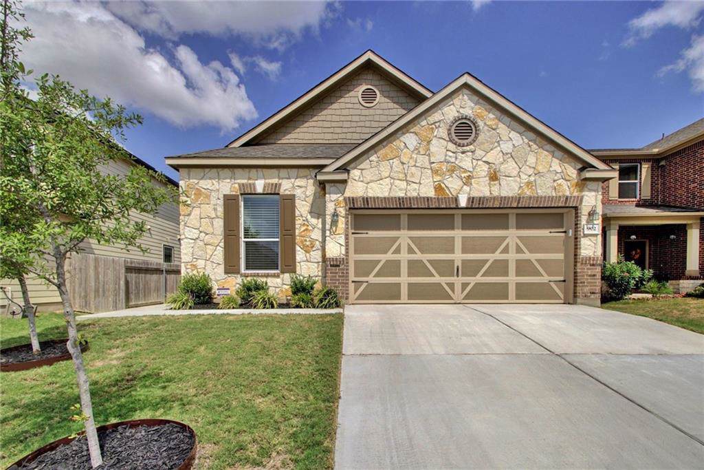 902 Sawbuck Dr - Photo 1