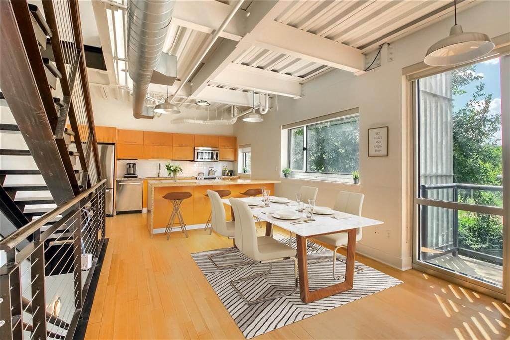 603 Davis St - Photo 1