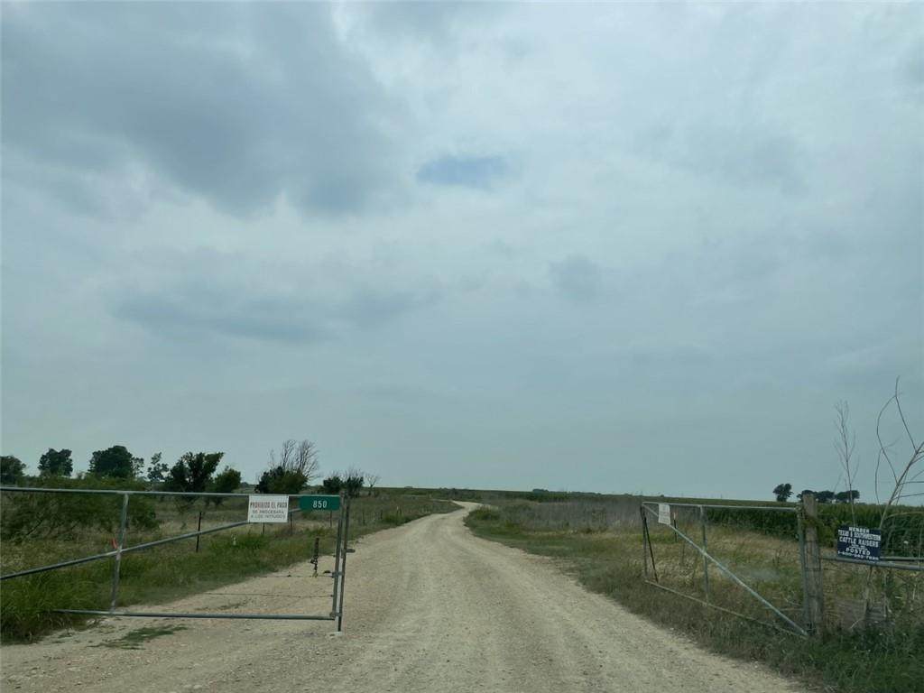 824 Cr 366 Rd - Photo 1