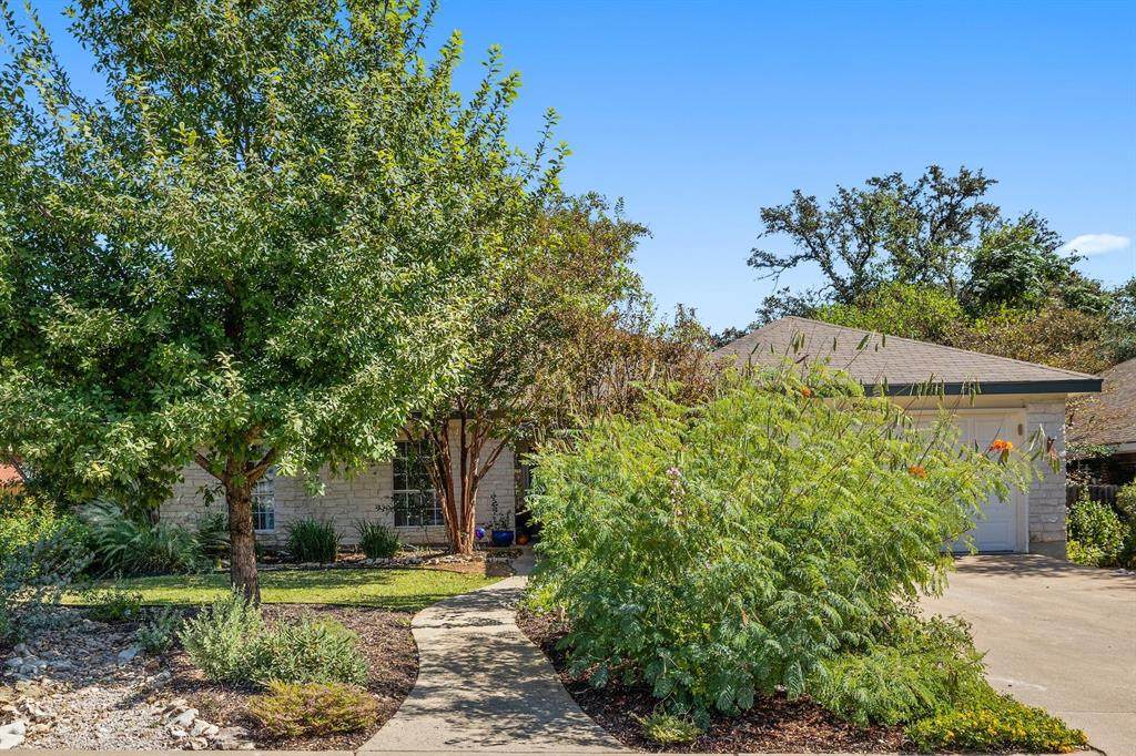 8104 Monona Ave - Photo 1
