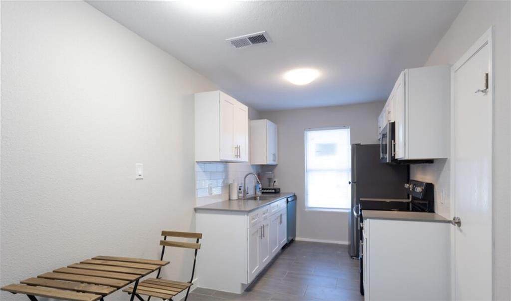 6812 Congress Ave - Photo 1