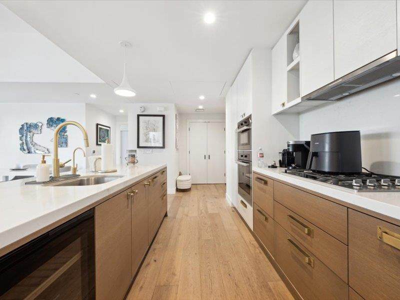 70 Rainey St - Photo 1